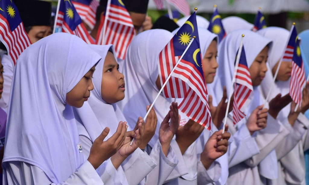 マレーシアの小学生