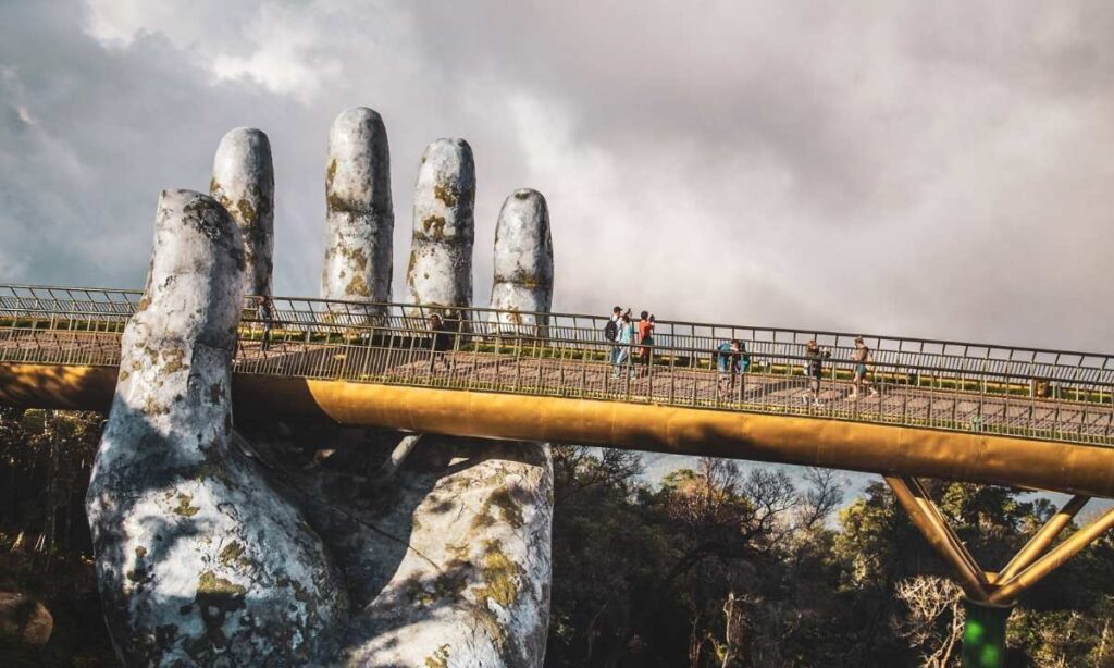 sight seeing in Vietnam