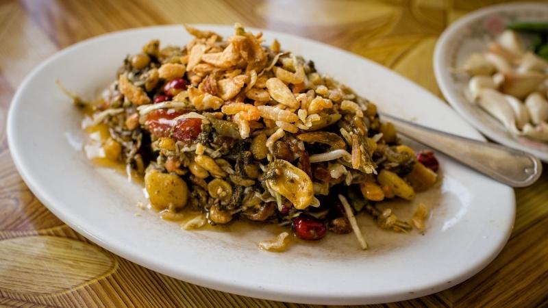 ミャンマーの発酵食品ラペッ