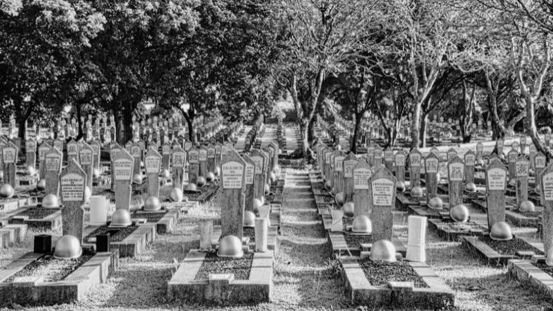 カリバタ英雄墓地