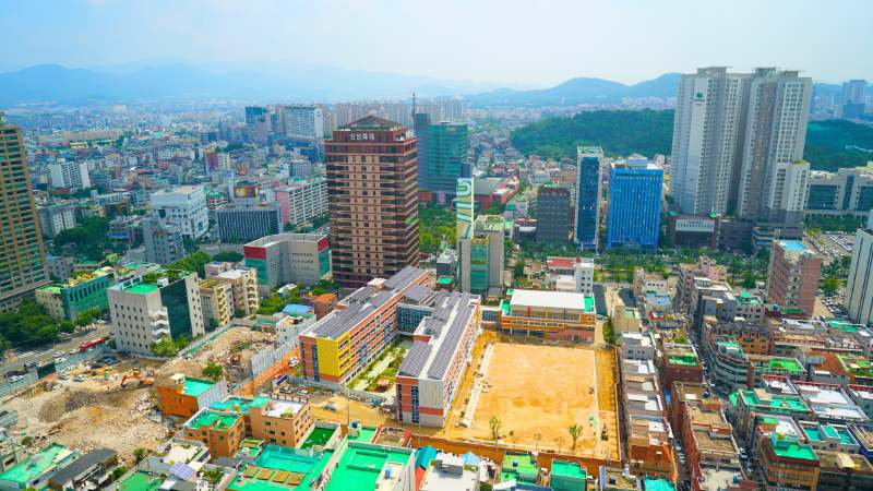 山に囲まれた大邱の街